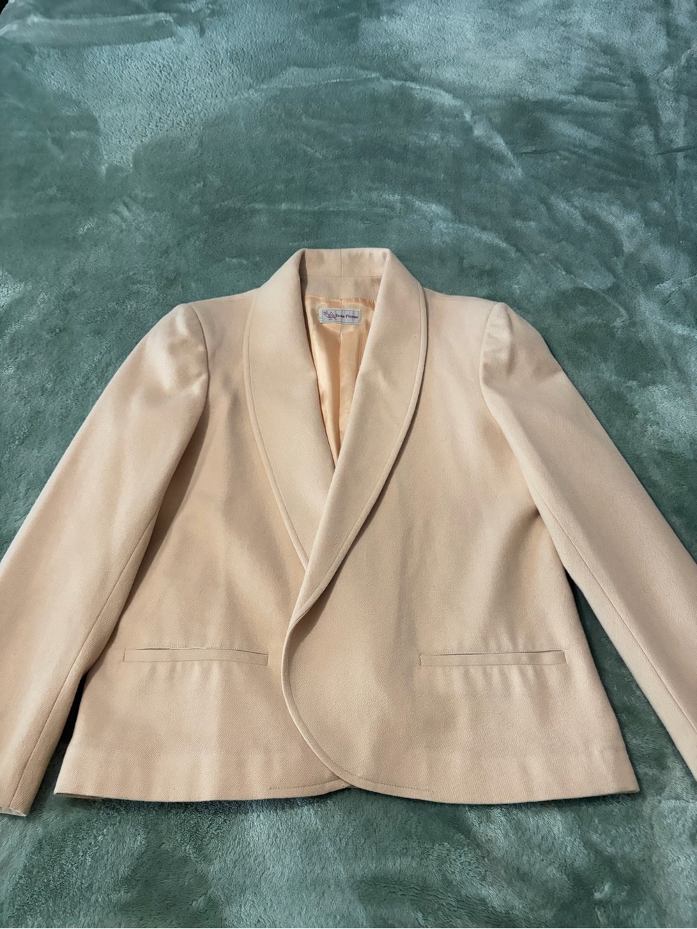 Evan Picone Cream Shawl Collar Blazer
